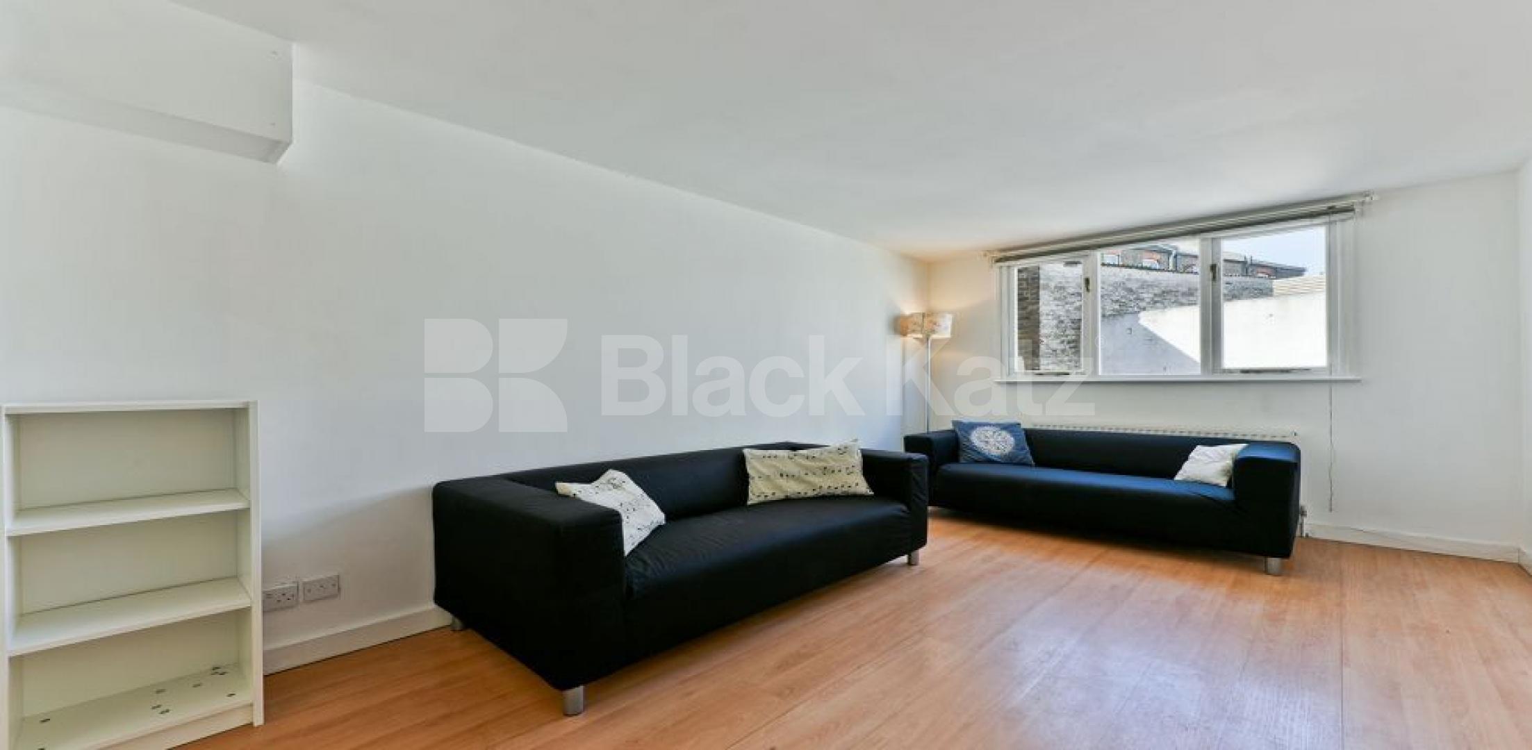 			UNDER OFFER , 4 Bedroom, 1 bath, 1 reception Mews House			 Heritage Place, Earlsfield